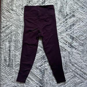 Small Athleta Halasana Seamless 7/8 Tight, Auberge